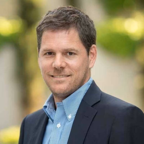 Head and shoulders photo of Juan Pablo Lavin